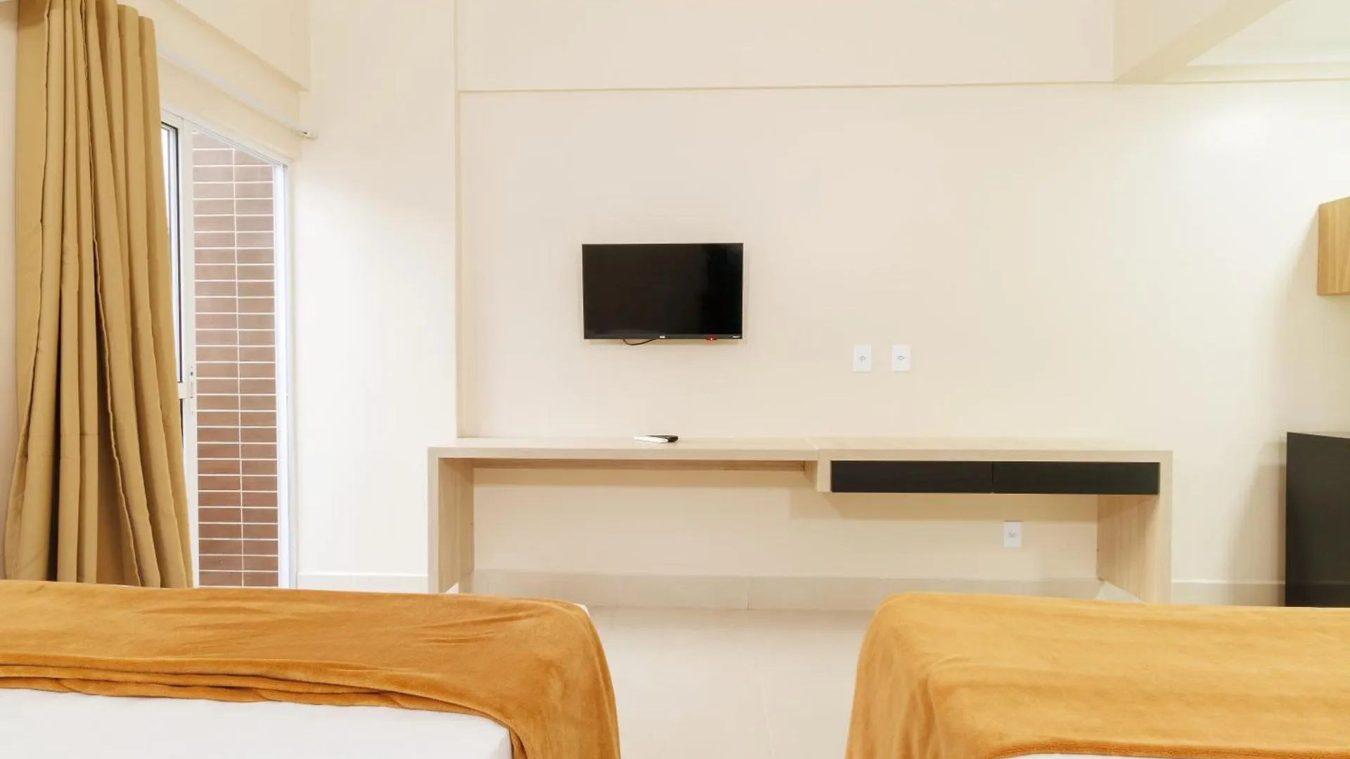 Spazzio Diroma Com Entrada Ao Acquapark Gratuito, Apartamento Vista Para A Piscina Caldas Novas